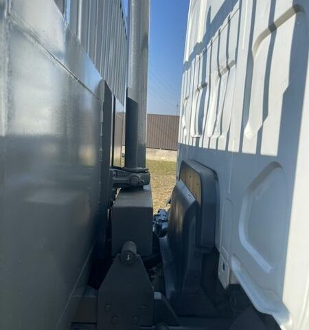 Білий Рено Мідлум, об'ємом двигуна 4.12 л та пробігом 6 тис. км за 21000 $, фото 5 на Automoto.ua