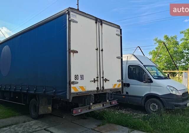 Білий Рено Мідлум, об'ємом двигуна 6 л та пробігом 800 тис. км за 6500 $, фото 4 на Automoto.ua