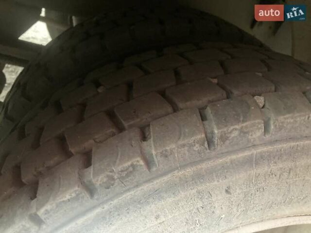 Білий Рено Мідлум, об'ємом двигуна 4.12 л та пробігом 340 тис. км за 10400 $, фото 8 на Automoto.ua