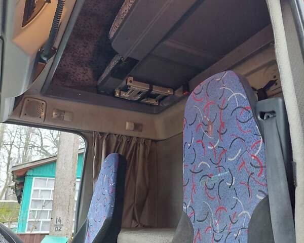 Красный Рено Мидлум, объемом двигателя 4.76 л и пробегом 10 тыс. км за 27000 $, фото 4 на Automoto.ua