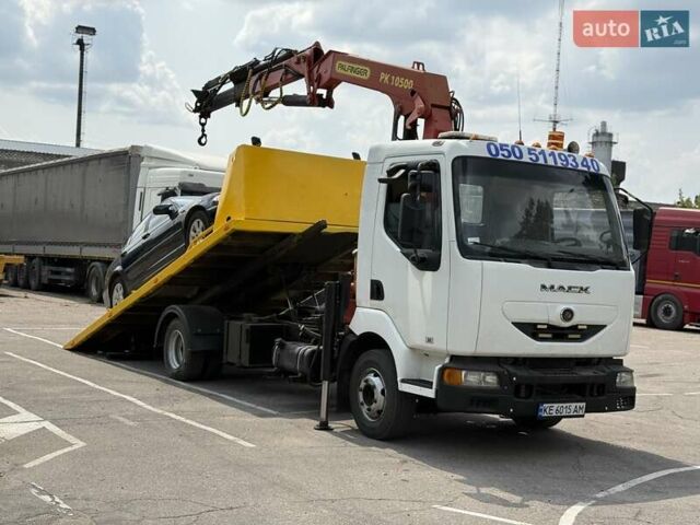 Рено Мидлум, объемом двигателя 6.2 л и пробегом 400 тыс. км за 35000 $, фото 6 на Automoto.ua