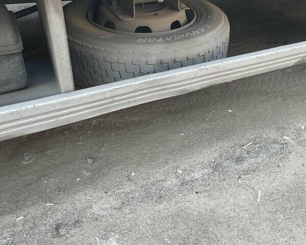 Рено Мидлум, объемом двигателя 4.6 л и пробегом 1 тыс. км за 7000 $, фото 2 на Automoto.ua