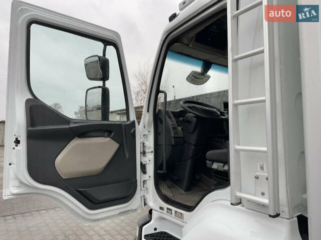 Рено Мідлум, об'ємом двигуна 4.8 л та пробігом 321 тис. км за 31500 $, фото 46 на Automoto.ua