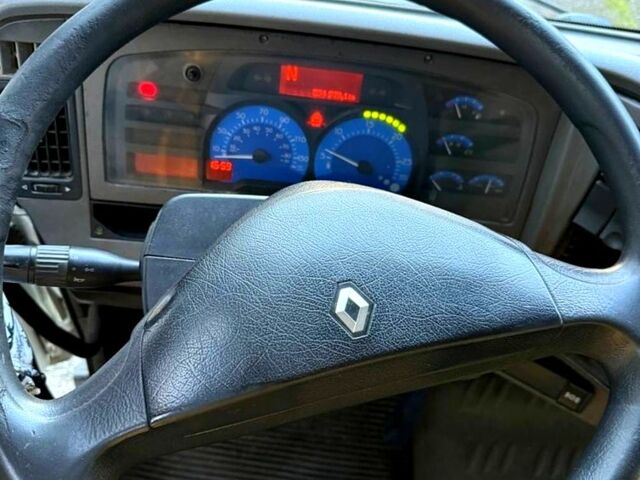 Рено Мидлум, объемом двигателя 4.1 л и пробегом 570 тыс. км за 8500 $, фото 4 на Automoto.ua