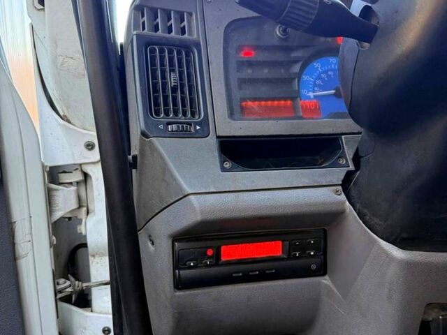 Рено Мидлум, объемом двигателя 4.1 л и пробегом 570 тыс. км за 8500 $, фото 3 на Automoto.ua