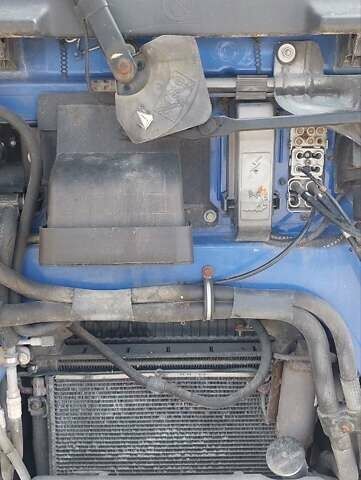 Синий Рено Мидлум, объемом двигателя 4.6 л и пробегом 175 тыс. км за 5845 $, фото 2 на Automoto.ua