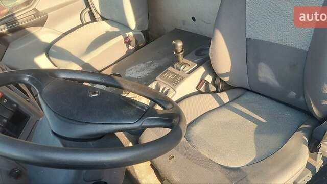 Синий Рено Мидлум, объемом двигателя 4.6 л и пробегом 175 тыс. км за 5845 $, фото 68 на Automoto.ua