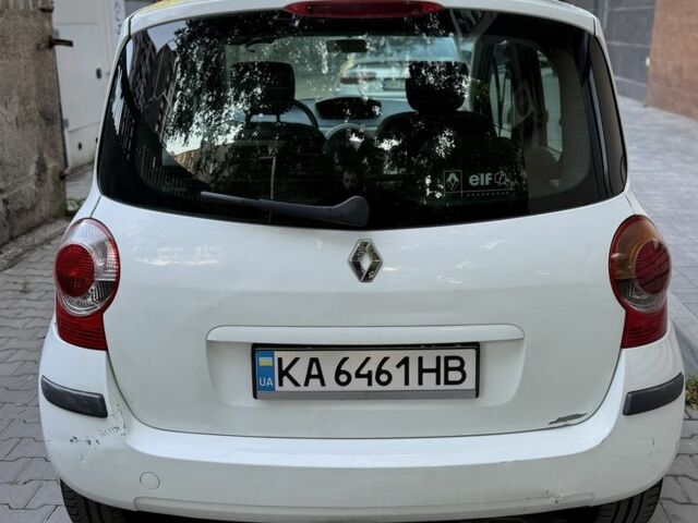 Белый Рено Модус, объемом двигателя 1.5 л и пробегом 265 тыс. км за 3402 $, фото 6 на Automoto.ua