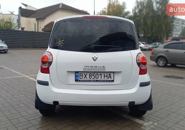 Рено Модус 2007 в Черкассах на Automoto.ua Белый Рено Модус, объемом двигателя 1.1 л и пробегом 166 тыс. км за 4400 $, фото 21 на Automoto.ua
