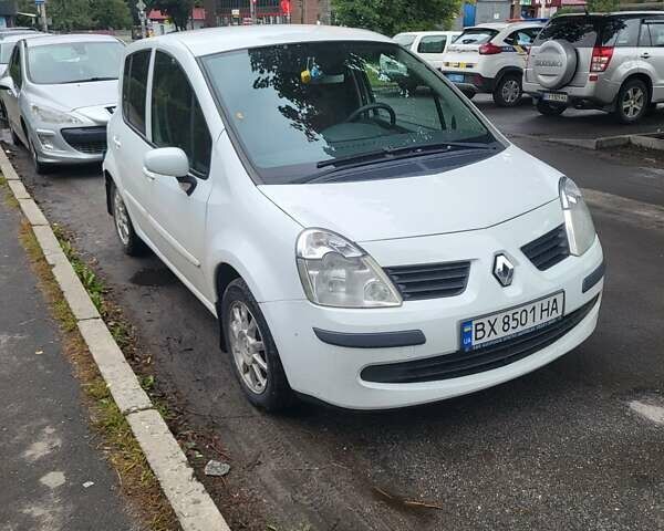 Белый Рено Модус, объемом двигателя 1.25 л и пробегом 165 тыс. км за 3200 $, фото 9 на Automoto.ua