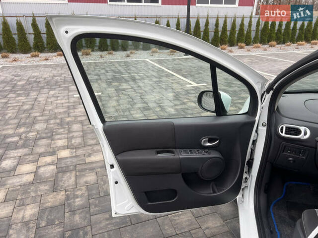 Білий Рено Модус, об'ємом двигуна 1.6 л та пробігом 121 тис. км за 6150 $, фото 10 на Automoto.ua