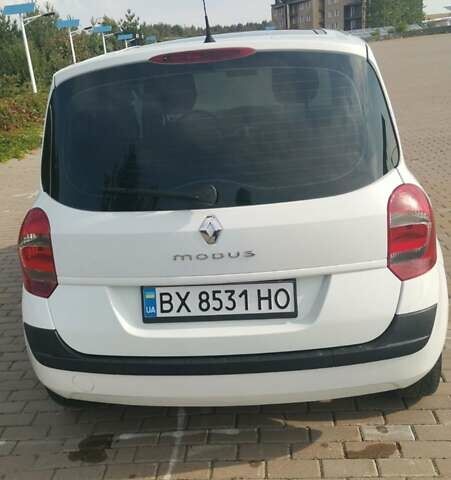 Білий Рено Модус, об'ємом двигуна 1.6 л та пробігом 260 тис. км за 4800 $, фото 2 на Automoto.ua