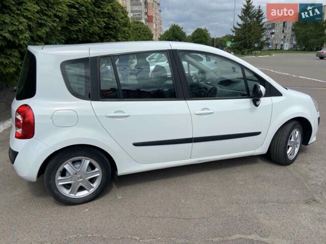 Белый Рено Модус, объемом двигателя 1.1 л и пробегом 184 тыс. км за 5750 $, фото 17 на Automoto.ua