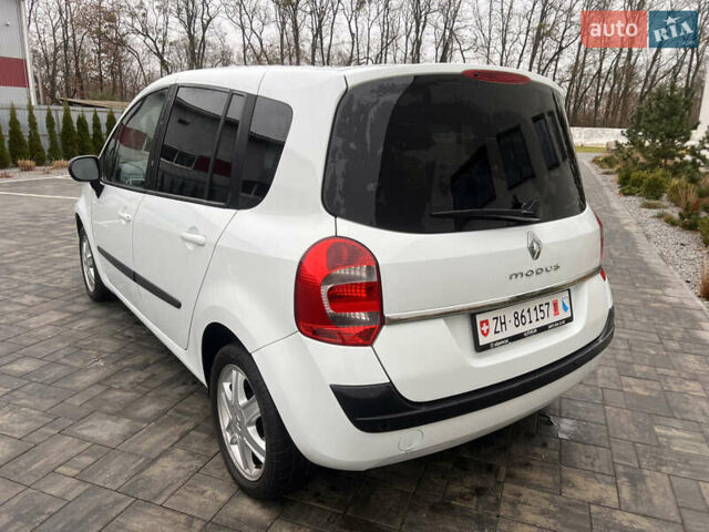 Білий Рено Модус, об'ємом двигуна 1.6 л та пробігом 121 тис. км за 6150 $, фото 3 на Automoto.ua