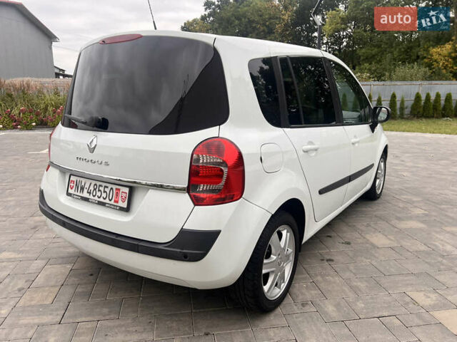 Білий Рено Модус, об'ємом двигуна 1.6 л та пробігом 196 тис. км за 6350 $, фото 5 на Automoto.ua