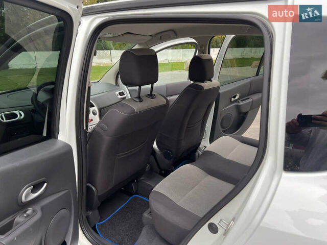 Білий Рено Модус, об'ємом двигуна 1.6 л та пробігом 196 тис. км за 6150 $, фото 13 на Automoto.ua