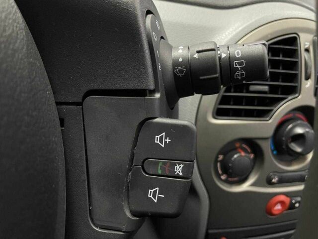 Білий Рено Модус, об'ємом двигуна 1.5 л та пробігом 202 тис. км за 3990 $, фото 13 на Automoto.ua