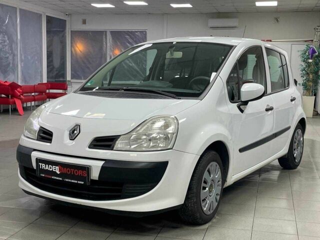 Білий Рено Модус, об'ємом двигуна 1.5 л та пробігом 202 тис. км за 3990 $, фото 2 на Automoto.ua