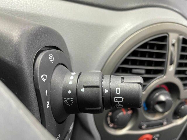 Білий Рено Модус, об'ємом двигуна 1.5 л та пробігом 202 тис. км за 3990 $, фото 12 на Automoto.ua