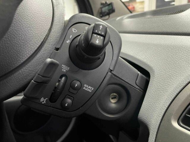 Білий Рено Модус, об'ємом двигуна 1.5 л та пробігом 202 тис. км за 3990 $, фото 14 на Automoto.ua