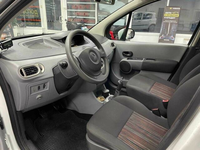 Білий Рено Модус, об'ємом двигуна 1.5 л та пробігом 202 тис. км за 3990 $, фото 8 на Automoto.ua