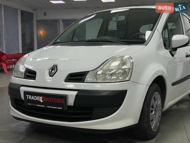Білий Рено Модус, об'ємом двигуна 1.46 л та пробігом 202 тис. км за 3990 $, фото 4 на Automoto.ua