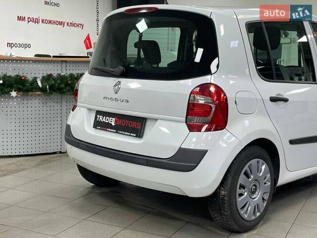 Білий Рено Модус, об'ємом двигуна 1.46 л та пробігом 202 тис. км за 3990 $, фото 11 на Automoto.ua