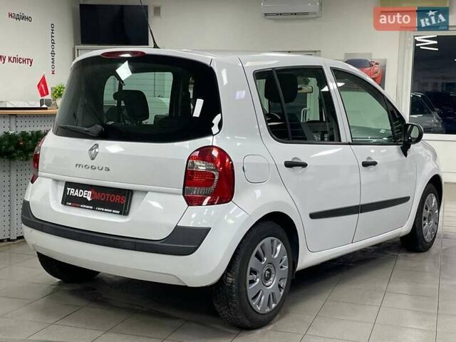 Білий Рено Модус, об'ємом двигуна 1.46 л та пробігом 202 тис. км за 3990 $, фото 12 на Automoto.ua