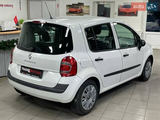 Білий Рено Модус, об'ємом двигуна 1.46 л та пробігом 202 тис. км за 3990 $, фото 13 на Automoto.ua