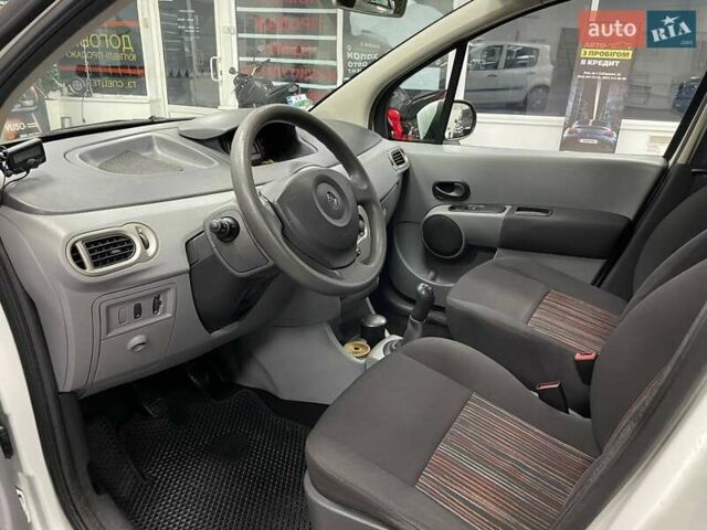 Білий Рено Модус, об'ємом двигуна 1.46 л та пробігом 202 тис. км за 3990 $, фото 15 на Automoto.ua