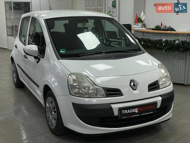 Білий Рено Модус, об'ємом двигуна 1.46 л та пробігом 202 тис. км за 3990 $, фото 1 на Automoto.ua