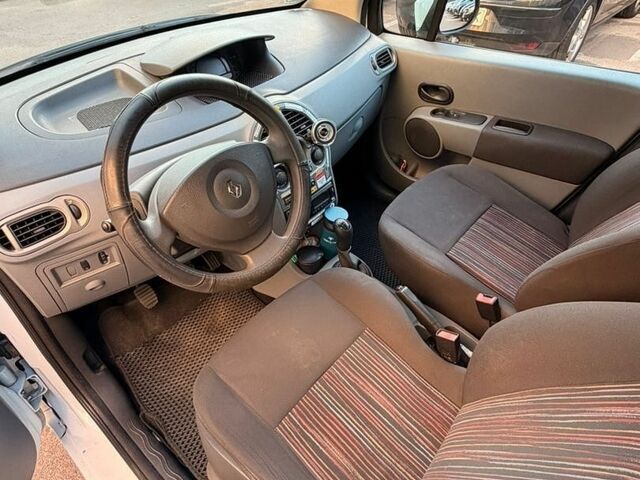 Білий Рено Модус, об'ємом двигуна 1.46 л та пробігом 218 тис. км за 4900 $, фото 4 на Automoto.ua