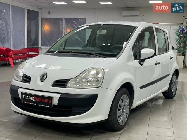 Білий Рено Модус, об'ємом двигуна 1.46 л та пробігом 202 тис. км за 3990 $, фото 5 на Automoto.ua