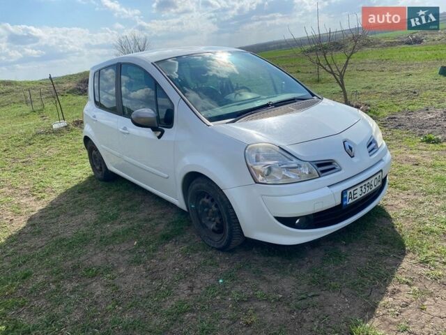 Білий Рено Модус, об'ємом двигуна 1.6 л та пробігом 147 тис. км за 7500 $, фото 3 на Automoto.ua