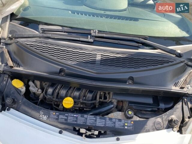 Білий Рено Модус, об'ємом двигуна 1.6 л та пробігом 147 тис. км за 7500 $, фото 13 на Automoto.ua