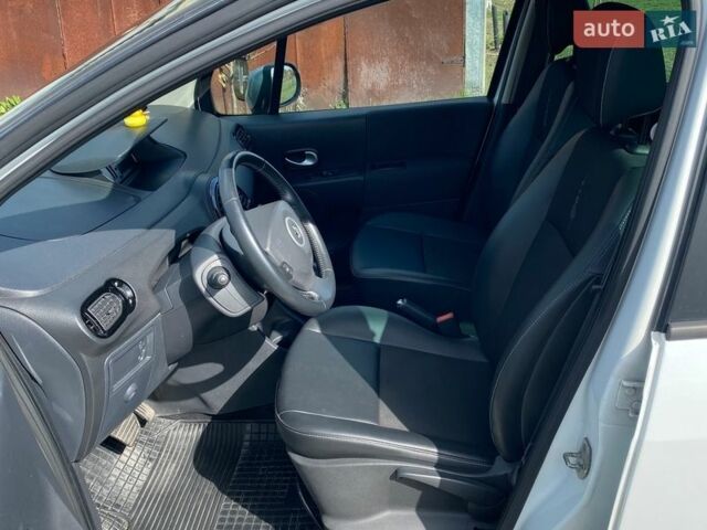 Білий Рено Модус, об'ємом двигуна 1.6 л та пробігом 147 тис. км за 7500 $, фото 7 на Automoto.ua