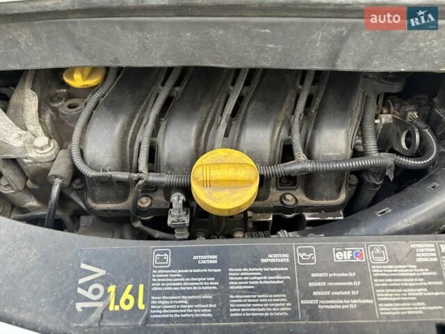 Белый Рено Модус, объемом двигателя 1.6 л и пробегом 135 тыс. км за 5800 $, фото 12 на Automoto.ua