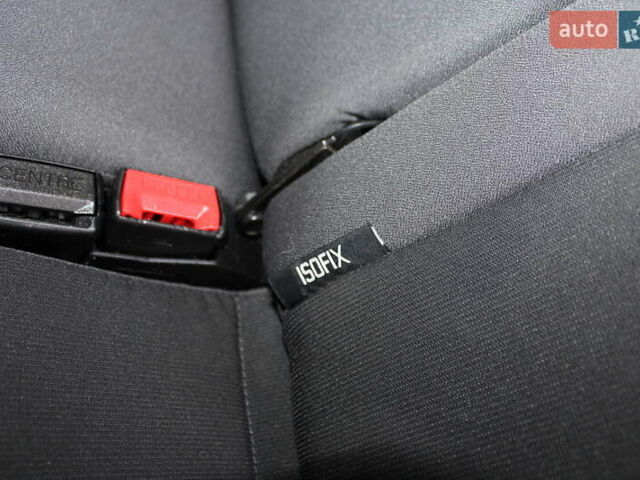 Белый Рено Модус, объемом двигателя 1.2 л и пробегом 127 тыс. км за 4990 $, фото 72 на Automoto.ua