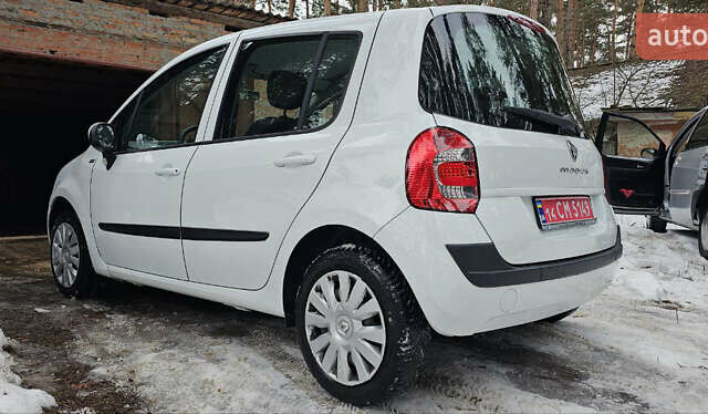 Белый Рено Модус, объемом двигателя 1.2 л и пробегом 128 тыс. км за 5250 $, фото 6 на Automoto.ua
