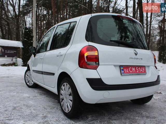 Белый Рено Модус, объемом двигателя 1.2 л и пробегом 127 тыс. км за 4990 $, фото 27 на Automoto.ua