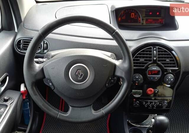 Белый Рено Модус, объемом двигателя 1.6 л и пробегом 162 тыс. км за 5999 $, фото 21 на Automoto.ua