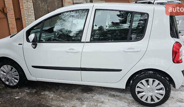 Белый Рено Модус, объемом двигателя 1.2 л и пробегом 128 тыс. км за 5250 $, фото 5 на Automoto.ua