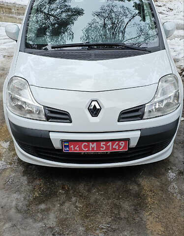 Белый Рено Модус, объемом двигателя 1.2 л и пробегом 128 тыс. км за 5250 $, фото 3 на Automoto.ua