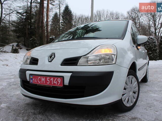 Белый Рено Модус, объемом двигателя 1.2 л и пробегом 127 тыс. км за 4990 $, фото 2 на Automoto.ua