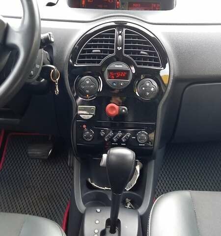 Белый Рено Модус, объемом двигателя 1.6 л и пробегом 162 тыс. км за 5999 $, фото 22 на Automoto.ua