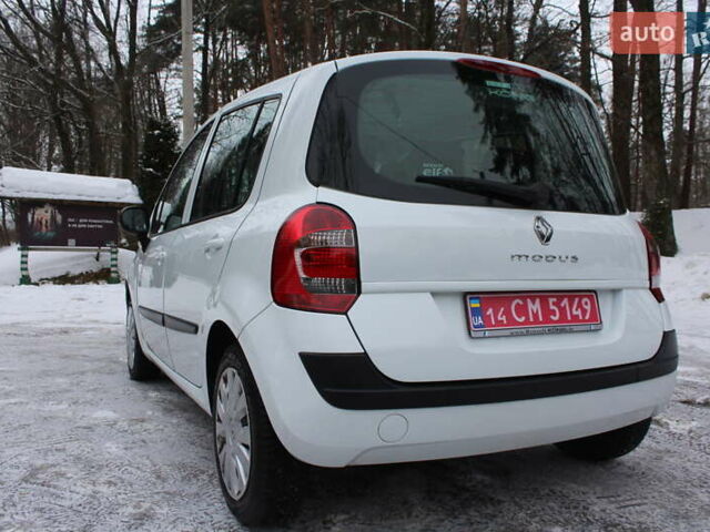 Белый Рено Модус, объемом двигателя 1.2 л и пробегом 127 тыс. км за 4990 $, фото 39 на Automoto.ua