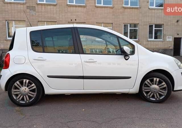 Білий Рено Модус, об'ємом двигуна 1.6 л та пробігом 162 тис. км за 6999 $, фото 1 на Automoto.ua