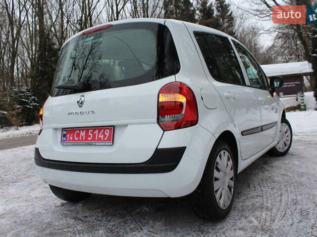 Белый Рено Модус, объемом двигателя 1.2 л и пробегом 127 тыс. км за 4990 $, фото 22 на Automoto.ua