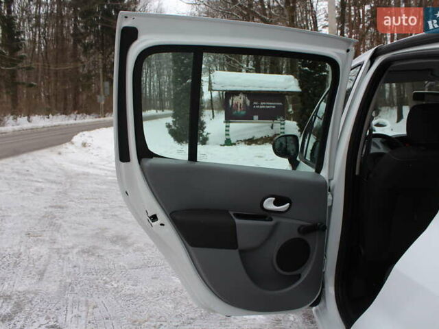 Белый Рено Модус, объемом двигателя 1.2 л и пробегом 127 тыс. км за 4990 $, фото 73 на Automoto.ua