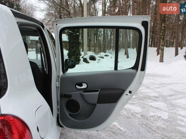 Белый Рено Модус, объемом двигателя 1.2 л и пробегом 127 тыс. км за 4990 $, фото 79 на Automoto.ua